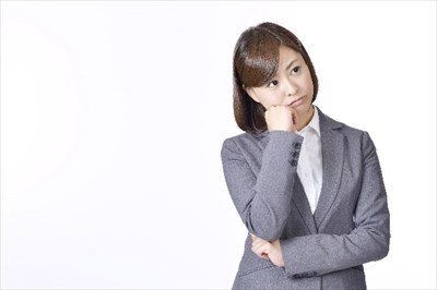 化粧品の販売に許可は必要?